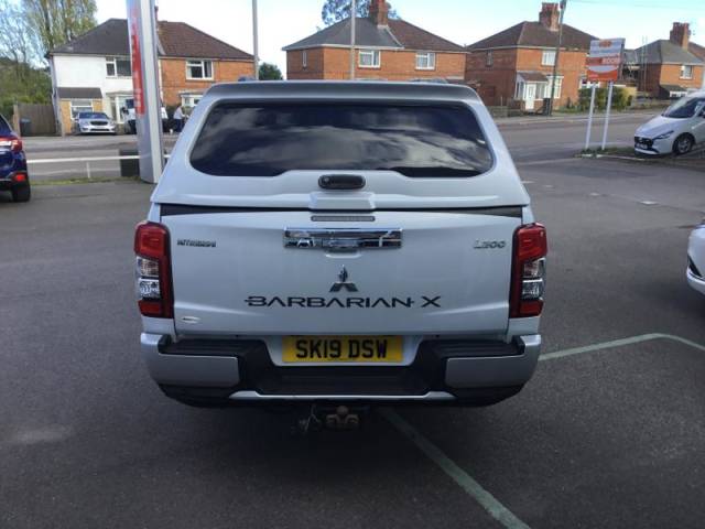 2019 Mitsubishi L200 2.2 DI-D DC Barbarian X Pickup Double Cab 4dr Diesel Auto 4WD Euro 6 (s/s) (150 ps)