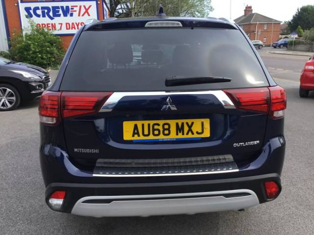 2018 Mitsubishi Outlander 2.0 MIVEC 4 SUV 5dr Petrol CVT 4WD Euro 6 (s/s) (150 ps)