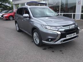 MITSUBISHI OUTLANDER 2018 (68) at Poole Mitsubishi Poole