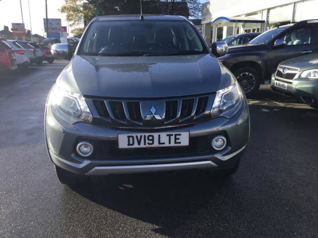 2019 Mitsubishi L200 2.4 DI-D DC Warrior Pickup Double Cab 4dr Diesel Manual 4WD Euro 6 (178 ps)