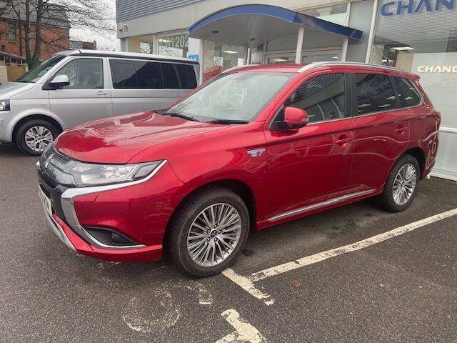 2021 Mitsubishi Outlander 2.4h TwinMotor 13.8kWh Dynamic CVT 4WD Euro 6 (s/s) 5dr