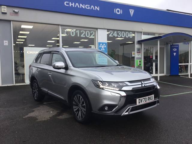 Mitsubishi Outlander 2.0 MIVEC Exceed SUV 5dr Petrol CVT 4WD Euro 6 (s/s) (150 ps) SUV Petrol Silver