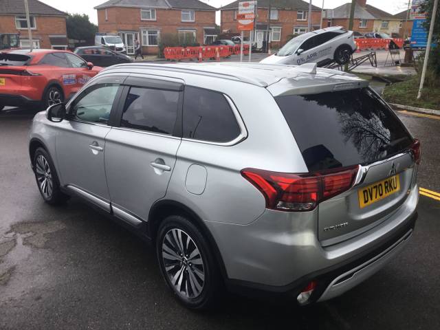 2020 Mitsubishi Outlander 2.0 MIVEC Exceed SUV 5dr Petrol CVT 4WD Euro 6 (s/s) (150 ps)