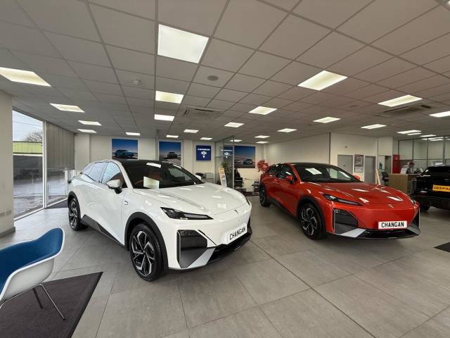 2020 Mitsubishi Outlander 2.0 MIVEC Exceed SUV 5dr Petrol CVT 4WD Euro 6 (s/s) (150 ps)