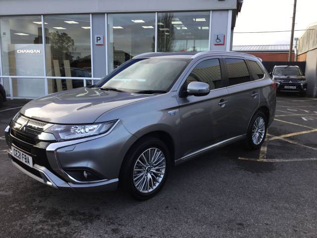 2021 Mitsubishi Outlander 2.4h TwinMotor 13.8kWh Dynamic SUV 5dr Petrol Plug-in Hybrid CVT 4WD Euro 6 (s/s) (224 ps)